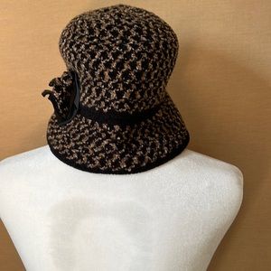 Super cute hat. Willow cloche..